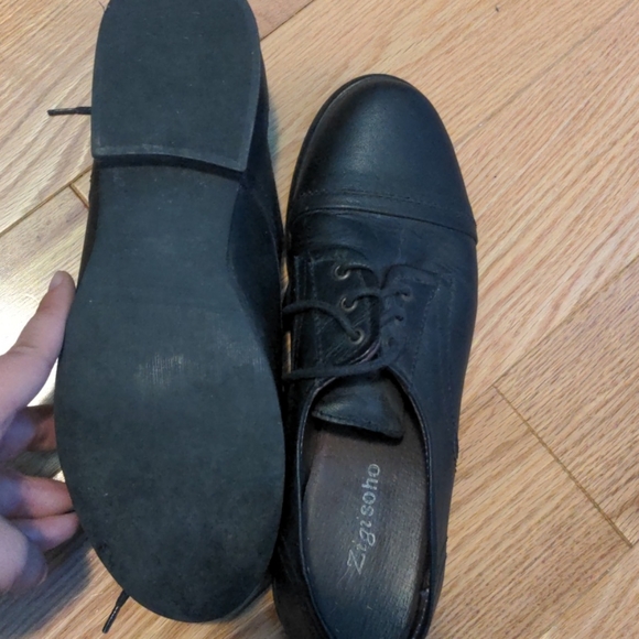 Black leather Oxfords - Picture 2 of 3